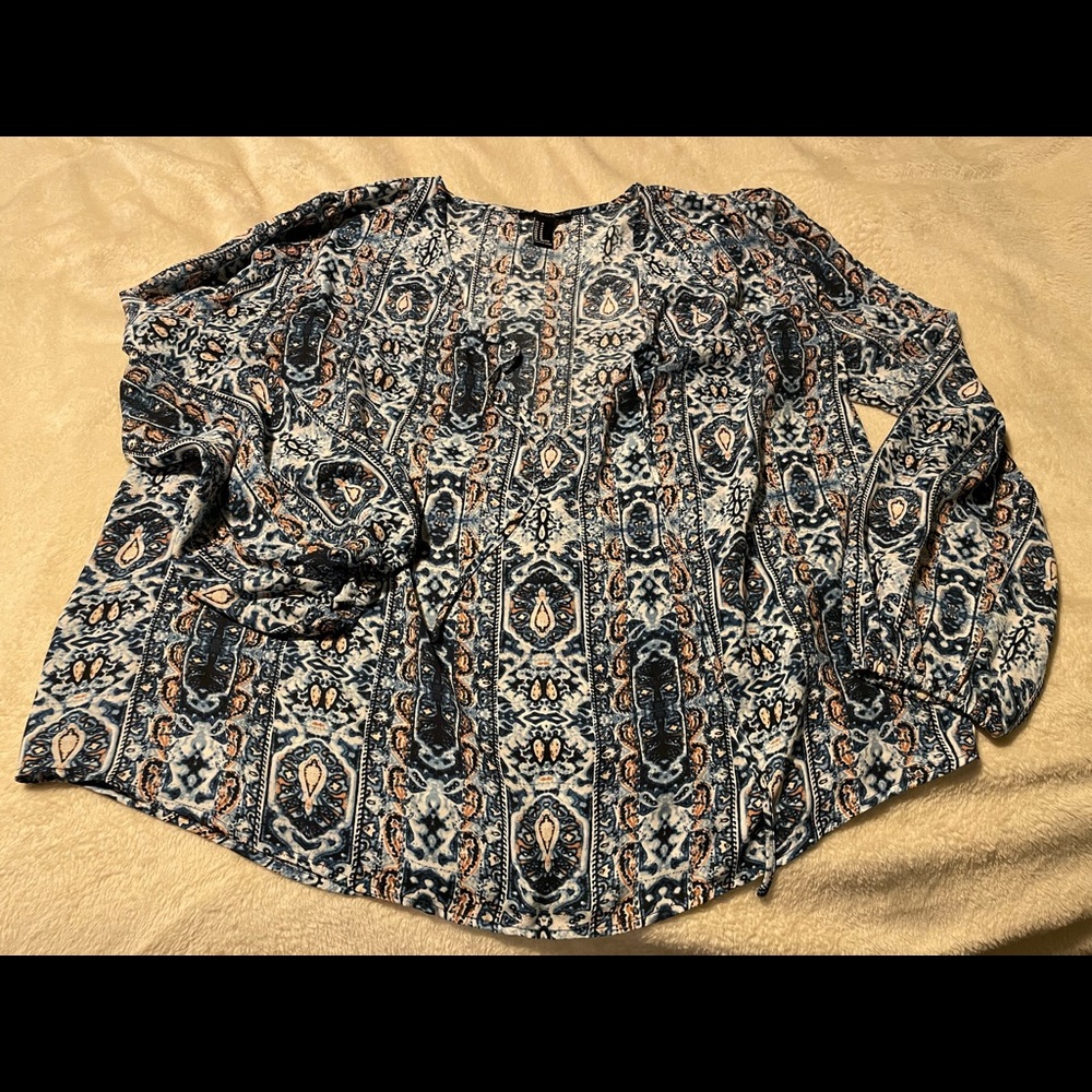 Long sleeve V Neck Blouse with tie